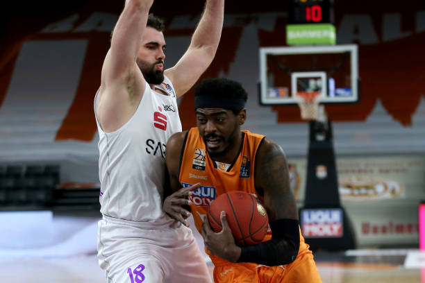 更是对成都 更是对成都